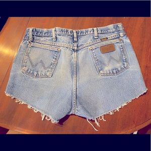 Vintage Wrangler Cutt Off Shorts